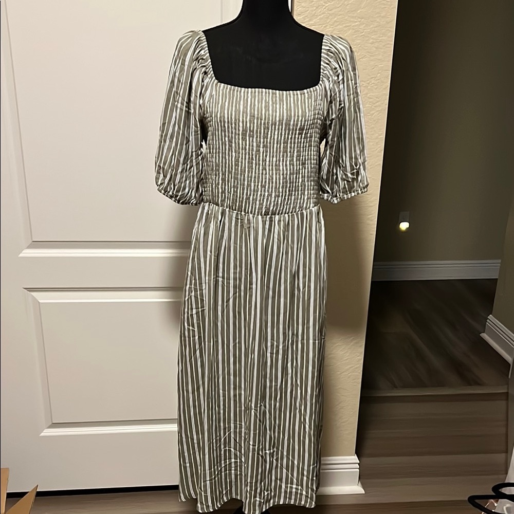 Elegant Striped Dress